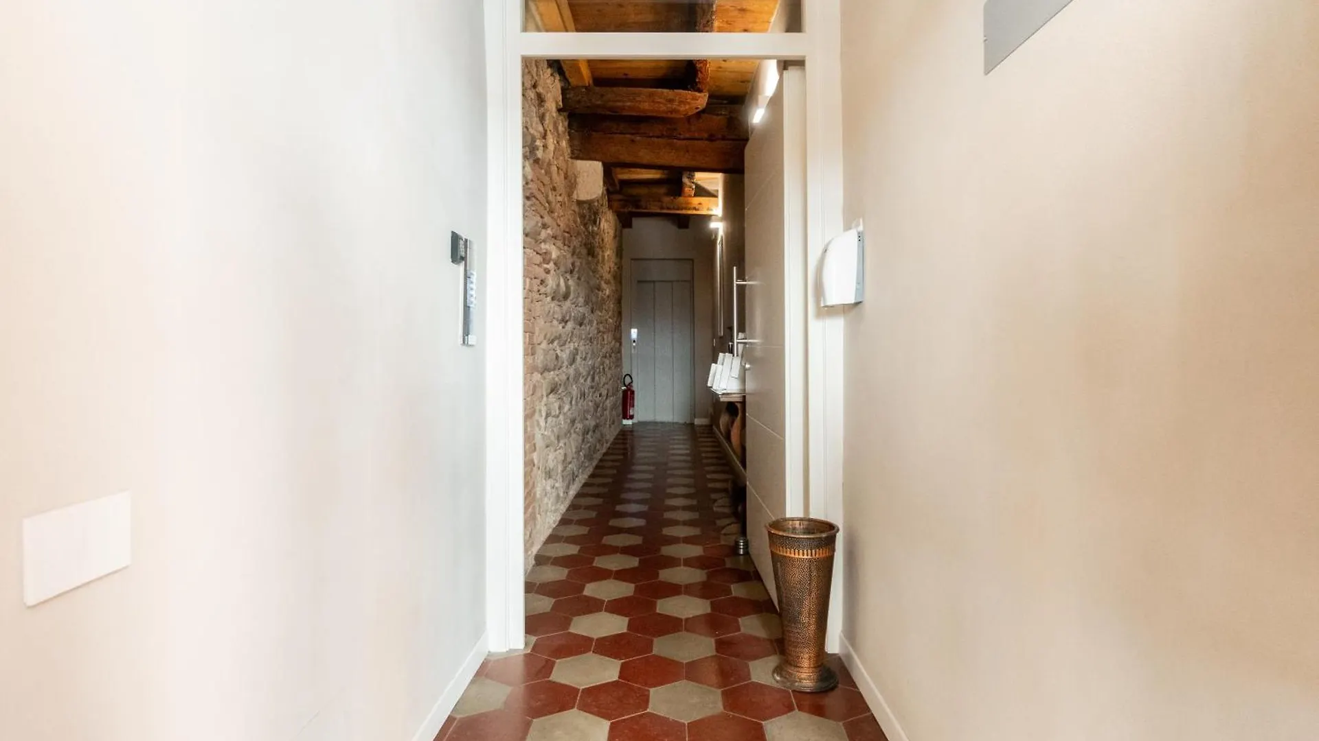 La Casa In Paese Hotel Peschiera del Garda 0*,  Italy