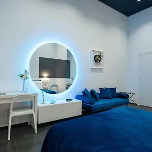 Skyhouse Chiatamone 2*, Neapel Italien