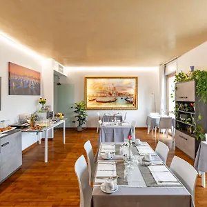 Alojamento de Acomodação e Pequeno-almoço Venice Friends, Mestre