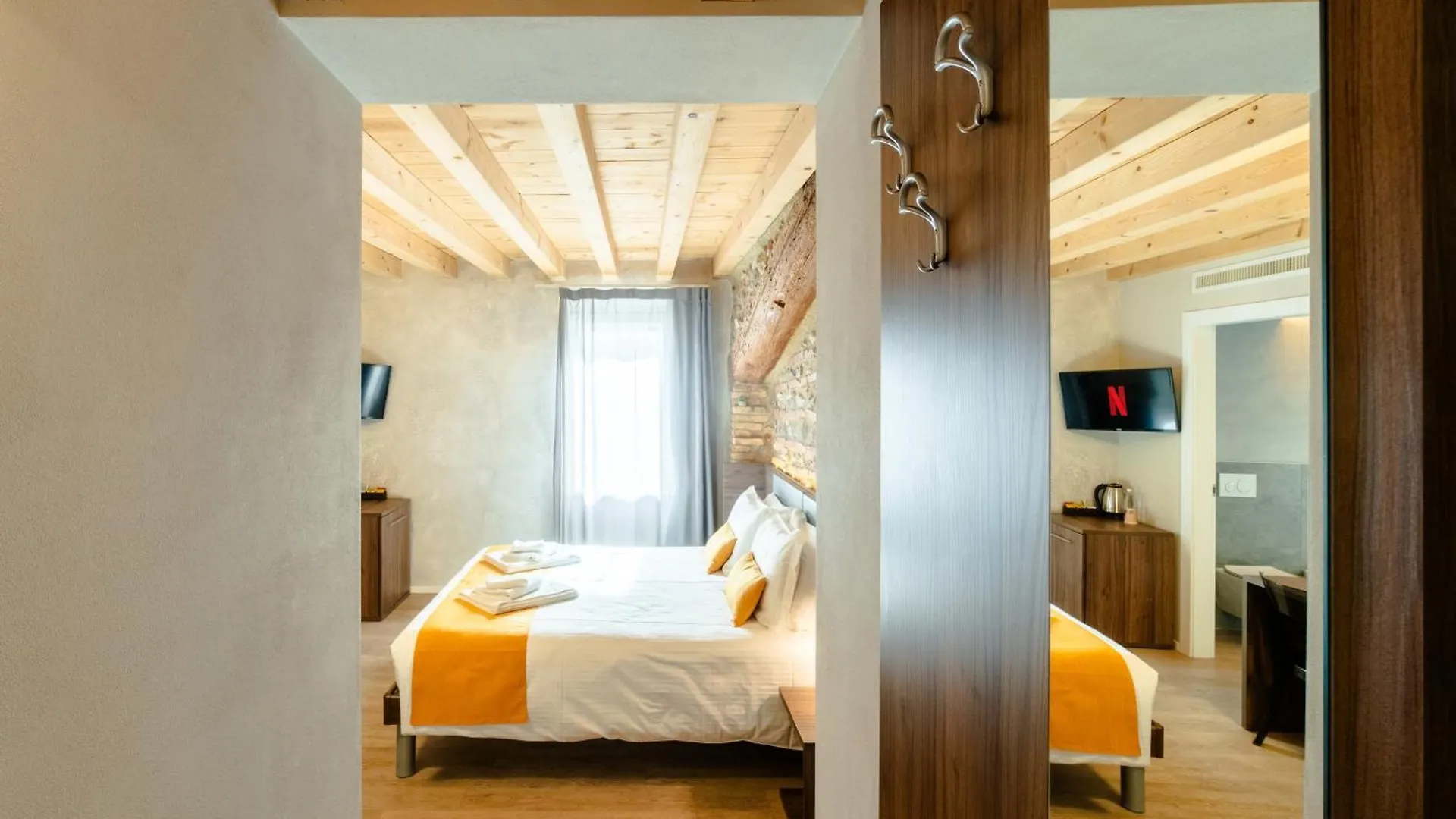 فندق La Casa In Paese بسكييرا ديل غاردا بيت ضيافة