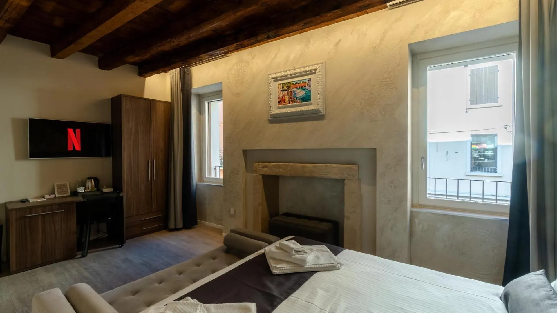 فندق La Casa In Paese بسكييرا ديل غاردا بيت ضيافة