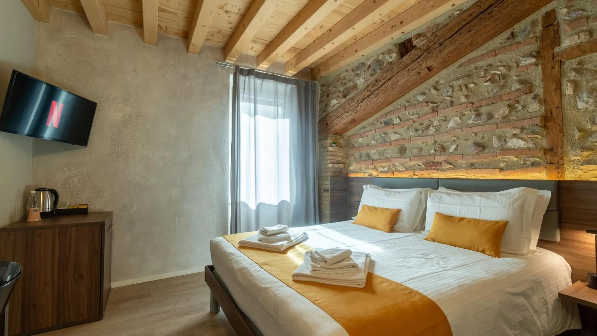 فندق La Casa In Paese بسكييرا ديل غاردا إيطاليا